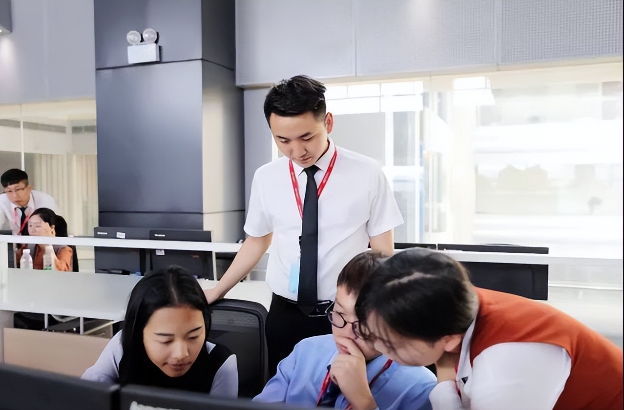 我，在南宁被裁员，为了生活选择摆摊卖夜宵，去年1年就赚了36万