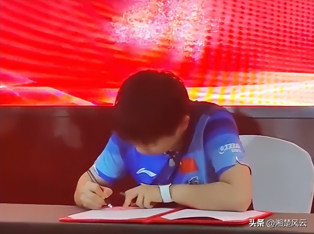 莎莎孙颖莎夺冠,孙颖莎与莎莎晋级决赛