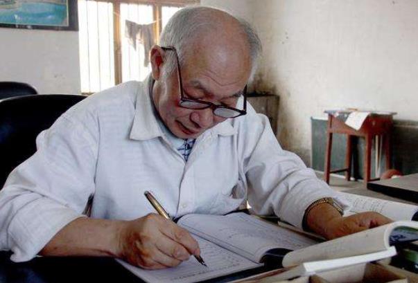 女教师延迟退休必须满工作量吗,延迟退休方案女工人