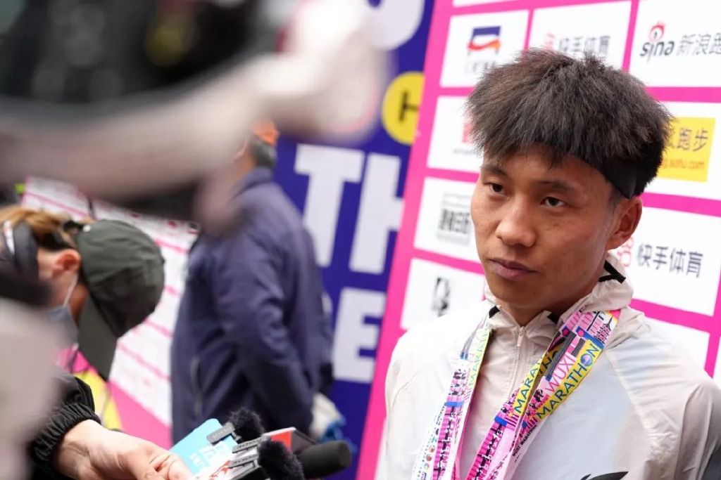 何杰打破马拉松意义,何杰打破的马拉松纪录是多少