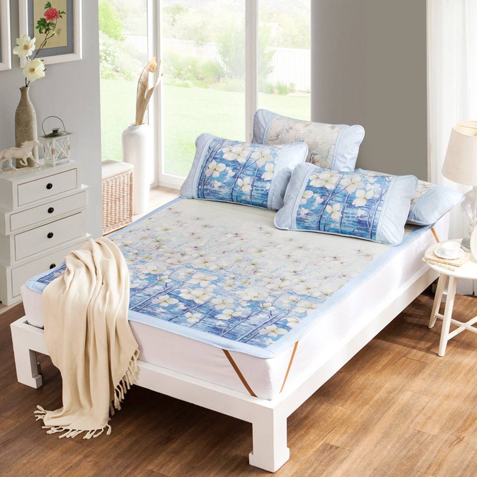 冰丝凉席比传统凉席好吗,冰丝凉席和传统凉席哪个好