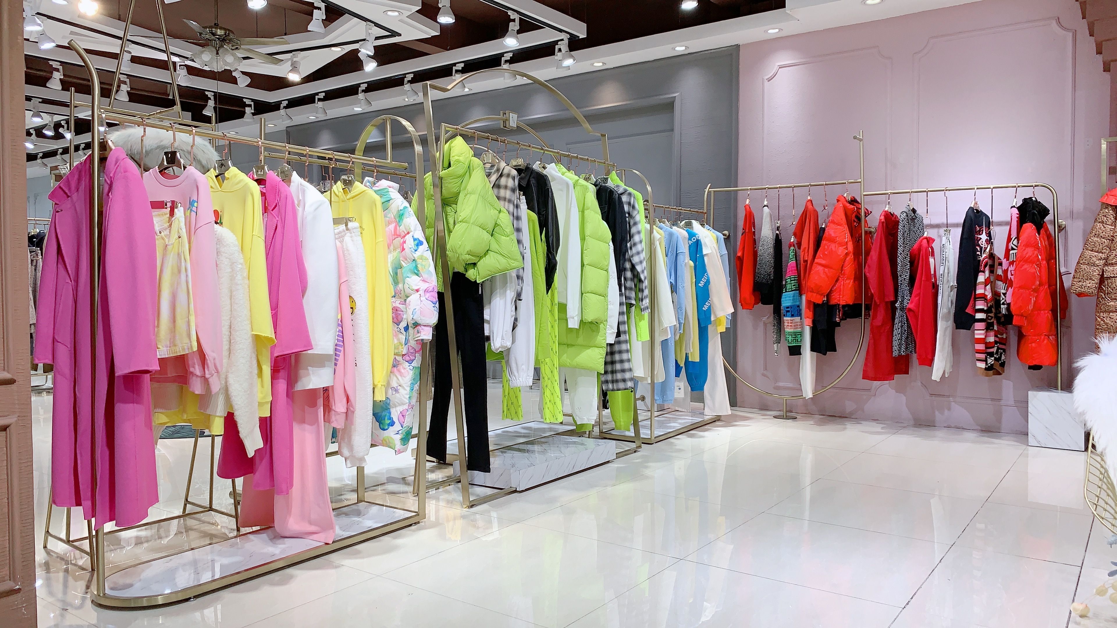 djfi女装尾货批发,five女装尾货批发