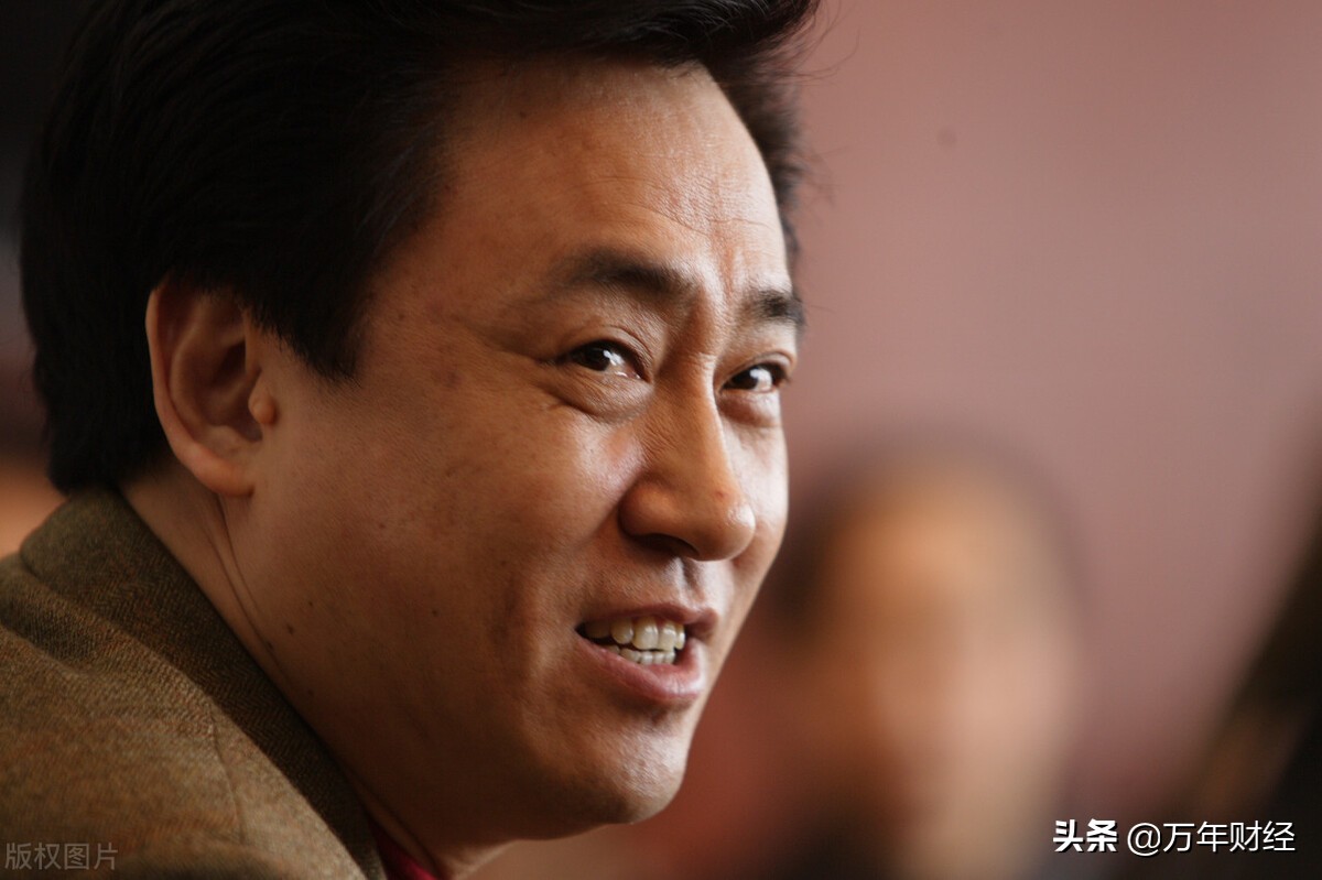 恒大足球高光时刻许家印,许家印表态恒大要继续做好足球