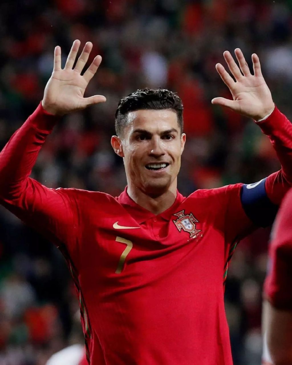 1-0到0-0！葡萄牙太狠了，创19年纪录，C罗+佩佩领衔，决战黑马