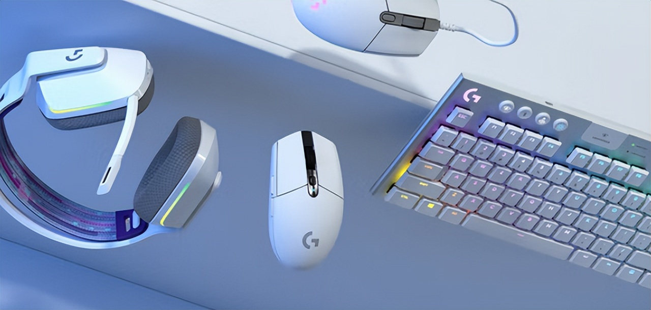 cf雷蛇鼠标和罗技鼠标哪个合适,罗技g102和雷蛇蝰蛇鼠标哪个耐用