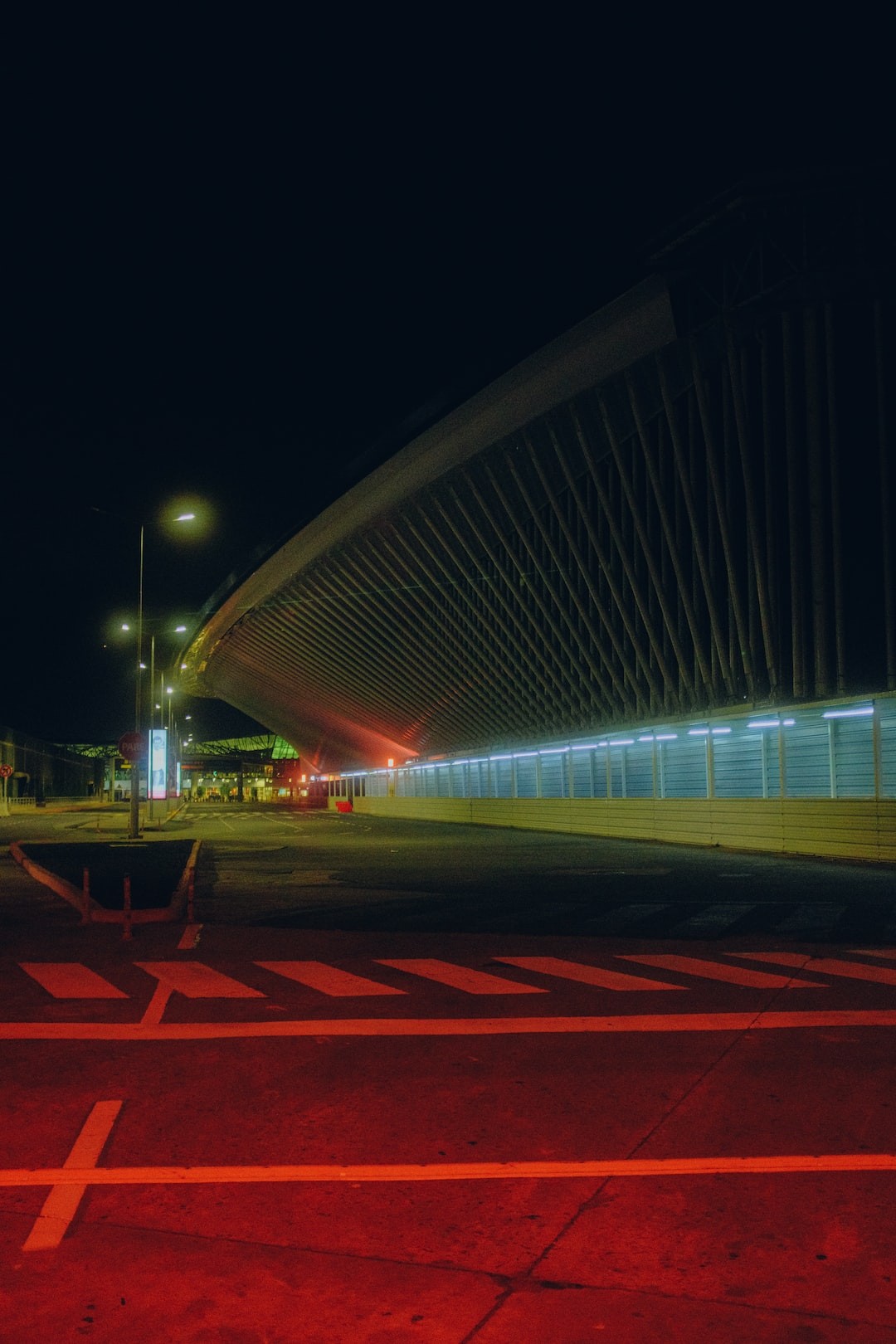 跨境电商和国际物流区别,跨境电商和国内外贸易的区别