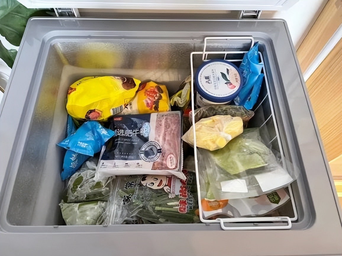 囤菜刚需，热度超过双11，四月，冰柜“Ｃ位”出道