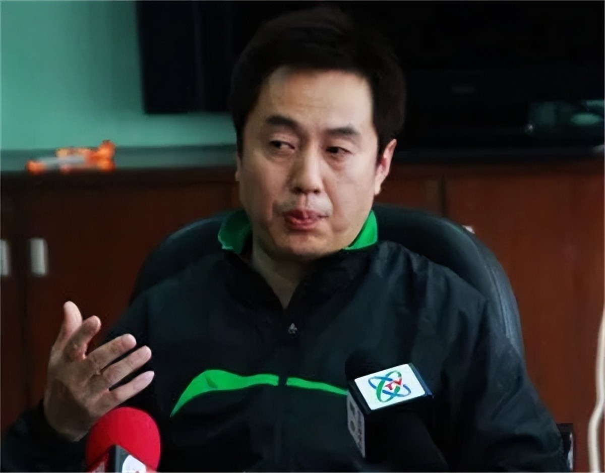 施之皓李楠为什么在一起,施之皓娶徒弟李楠