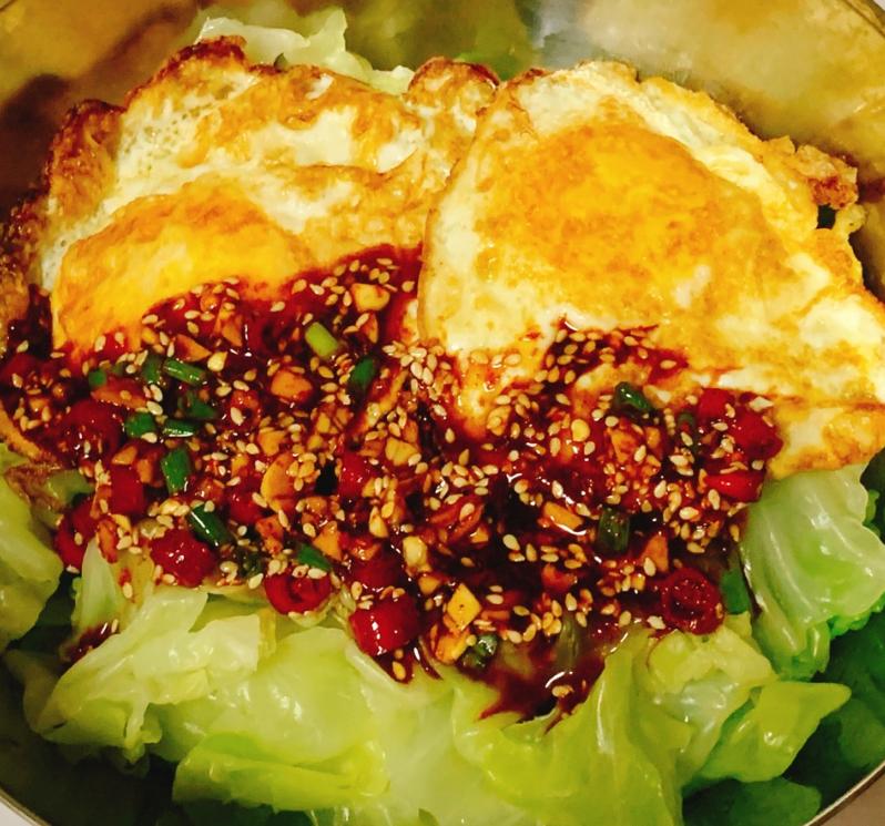 鸡蛋和它一起吃比砒霜还毒,鸡蛋与它同吃眼睛亮了皮肤也好了