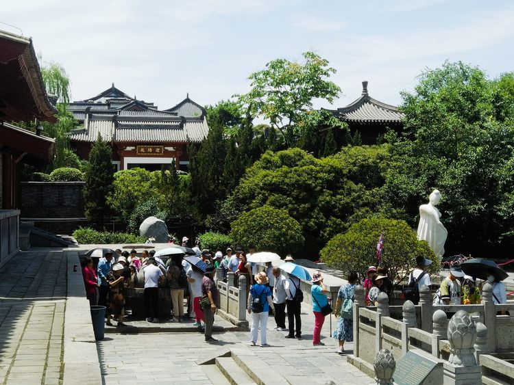 华清池温泉源头,天下第一泉华清池