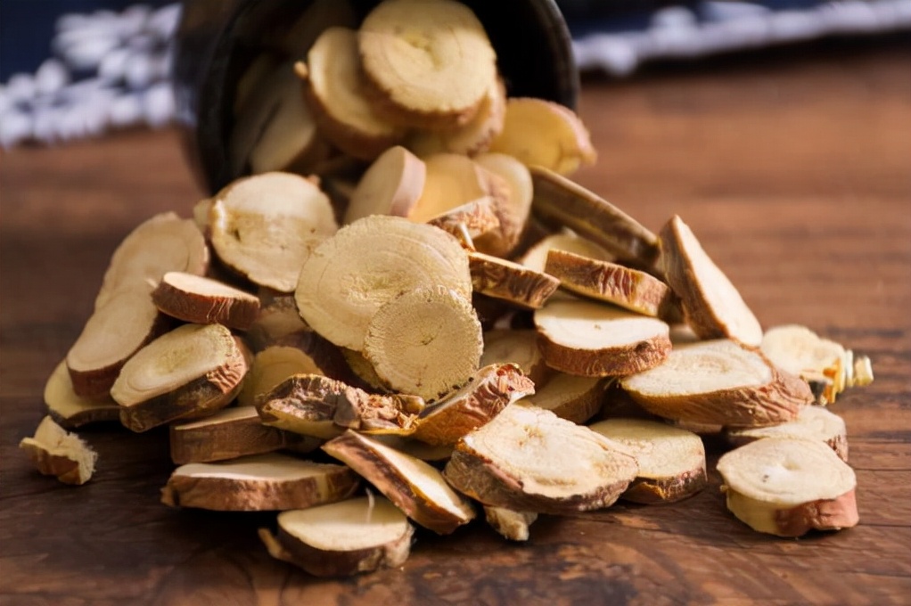 两肋胀痛和脂肪肝有关系吗,脂肪肝右肋骨下方闷胀