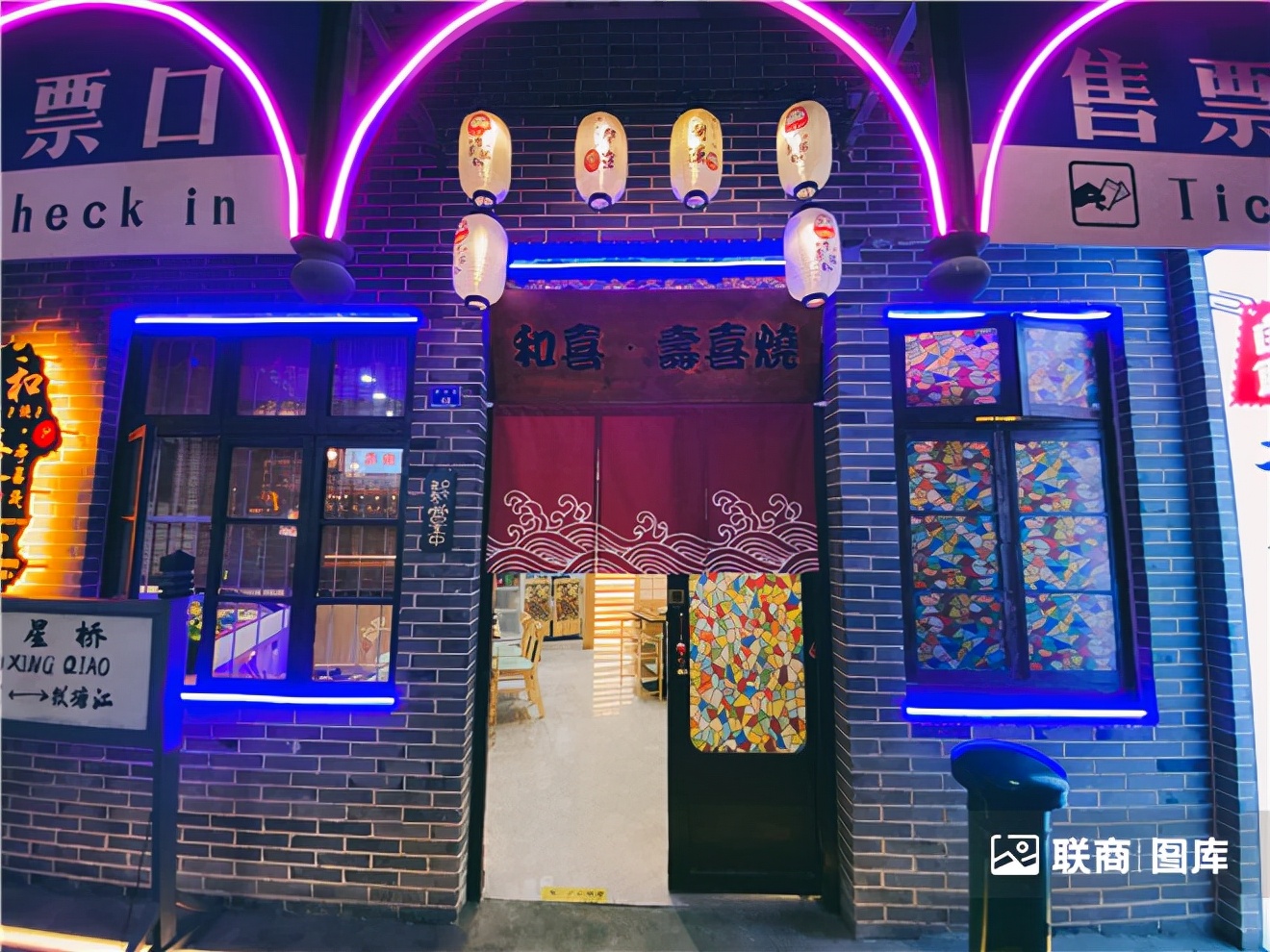 杭州版“文和友”开在了码头边，却有两个弊端