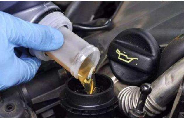 机油里程数到了需要马上更换吗,时间没到公里数到了该不该换机油