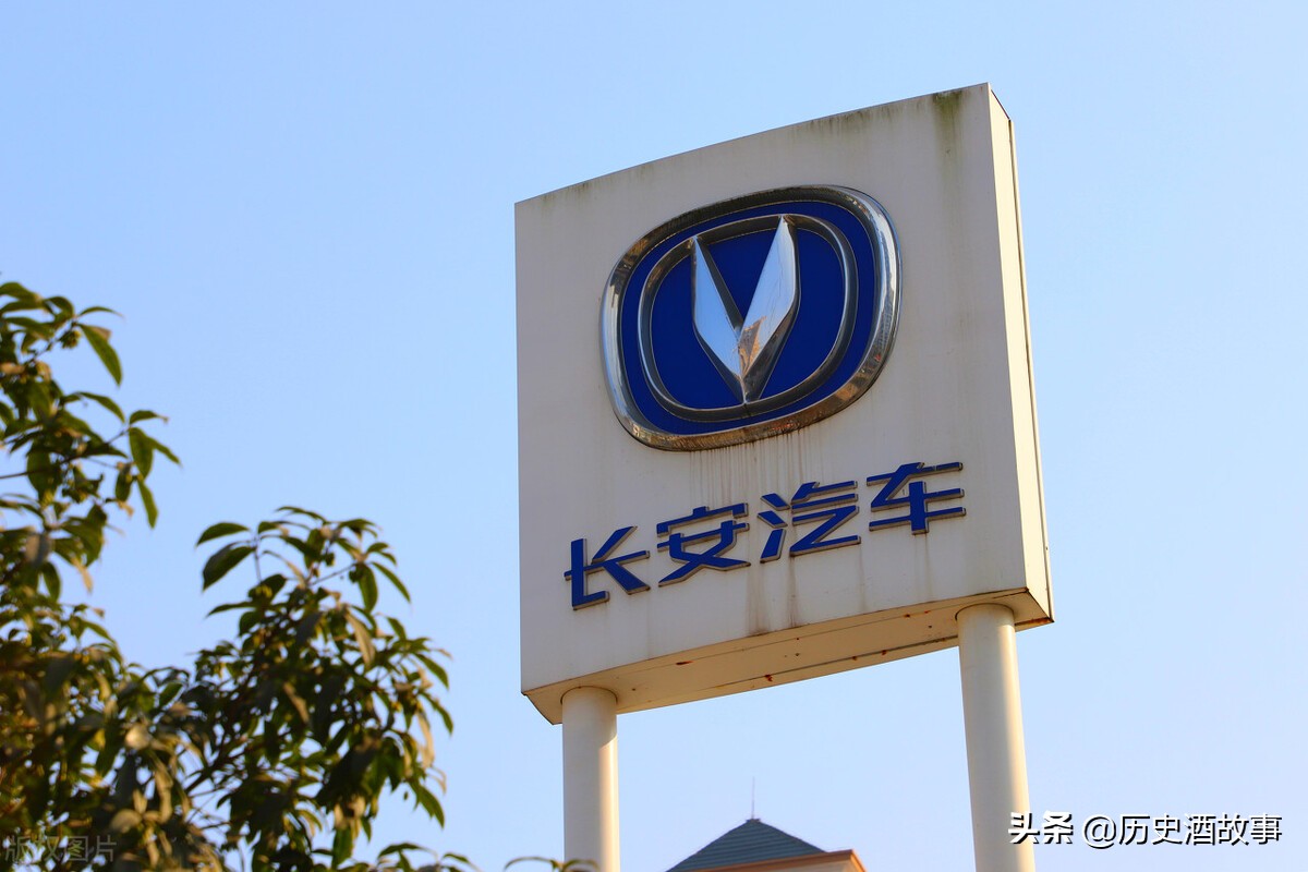 汽车4s店卖一台车能有多少利润,卖一辆车4s店到底能赚多少钱