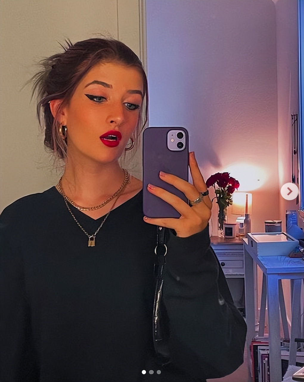 美国18岁星二代卖裸照赚钱？明星父亲痛骂，网友呛：渣男还有脸说