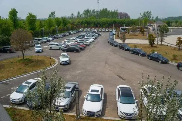 车停久了一动咯噔一声,车停太久开动时砰一声