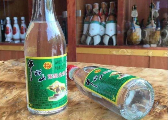 牛栏山到底是纯粮酒还是勾兑酒,牛栏山酒精勾兑酒为啥那么多人买