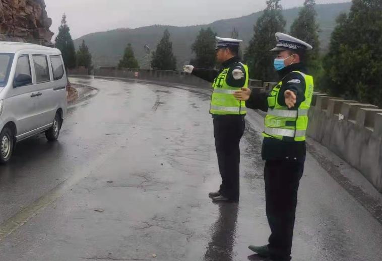 美女主播开法拉利事故后续,法拉利出车祸保险公司拒赔女主播