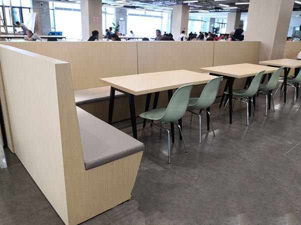 简易食堂桌椅批发,食堂用的桌椅套装