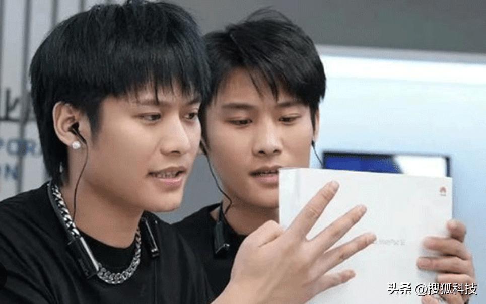 疯狂小杨哥回应售假官方如何回应,网红小杨哥在抖音赚了多少钱