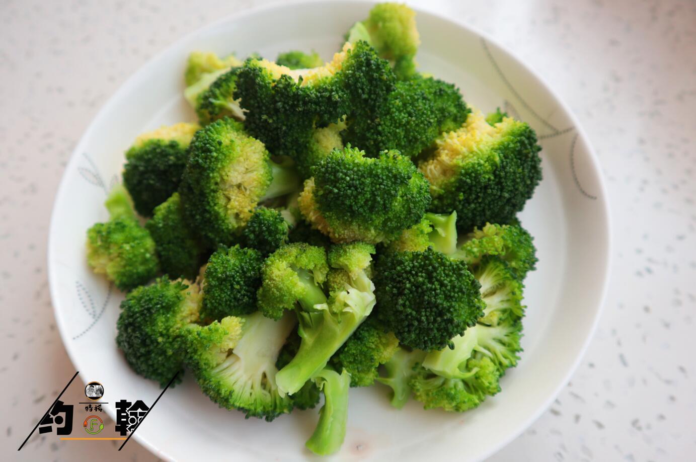 这6种绿色美味的蔬菜要多吃,既有丰富叶酸又有丰富铁质的菜