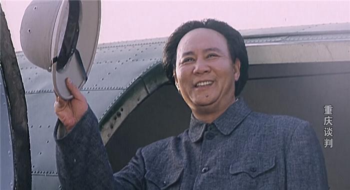 《重庆谈判》30年：纪念毛主席百年诞辰，古月和孙飞虎同框出演