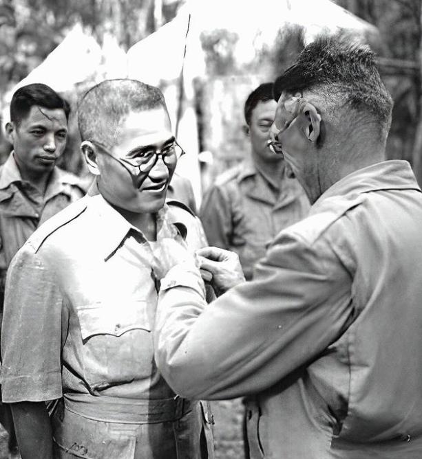 黄维被俘后视频,黄维被赦免后的生活