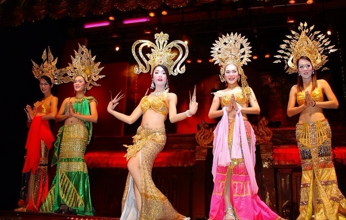 泰国人妖生活到底有多惨？揭秘从事风俗业的泰国人妖真实生活现状