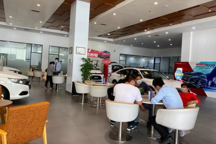 在4s店买车必须强制买保险怎么办,4s店买车强制买保险有哪些险种