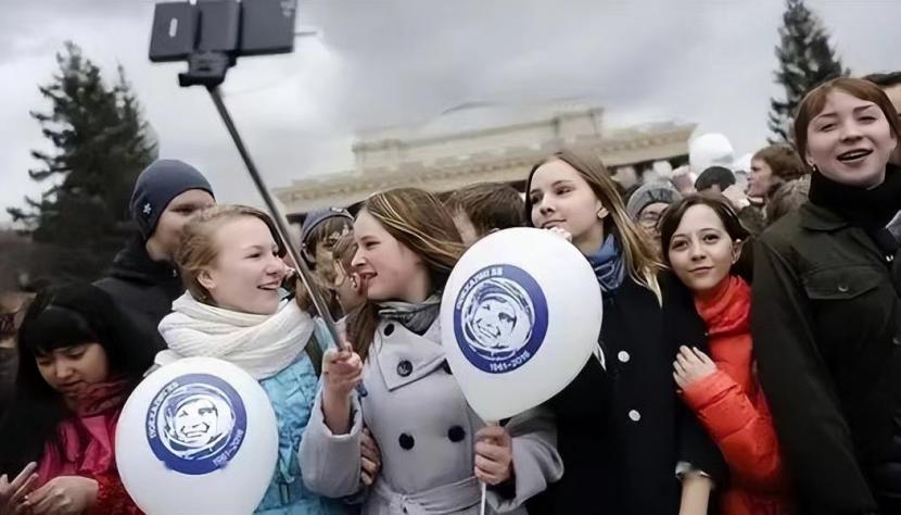 安徽48岁光棍长得酷似普京,单身20年的农村小伙被白富美看上