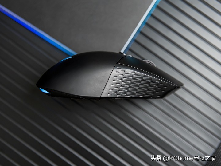 雷柏双模无线充电rgb游戏鼠标上市,一款随心所欲的高效鼠标雷柏v330