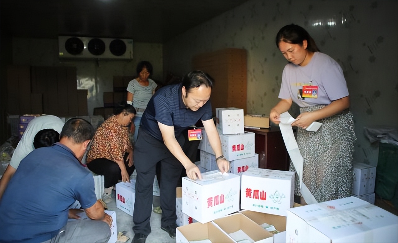 辛巴打造品控体系严审产品质量,永川人大代表变身劳工助农解民忧