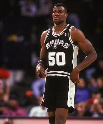 nba总决赛传奇奥拉朱旺,nba球星奥拉朱旺拿过总冠军吗