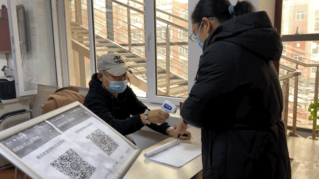 记者暗访社区防疫视频,社区防疫每日报道