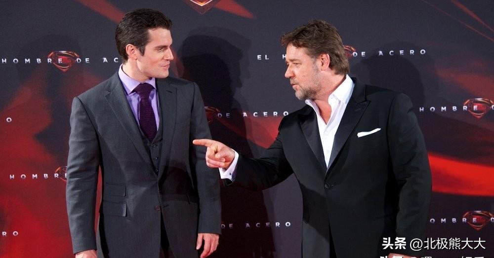 亨利卡维尔超人戴帽子,超人亨利卡维尔腹肌