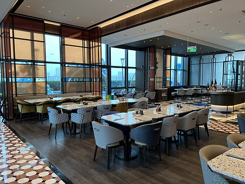 窗含西岭千秋雪成都环球中心雪山,窗含西岭千秋雪魅力成都