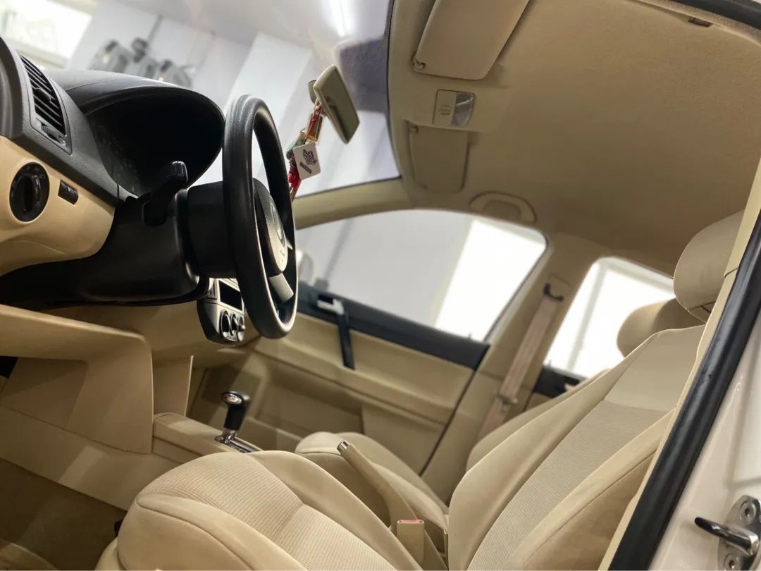 老款大众polo拆解内饰全过程,旧polo翻新视频