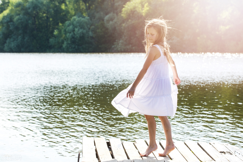 老公给他弟孩子买一箱奶粉,老公给娃付奶粉钱