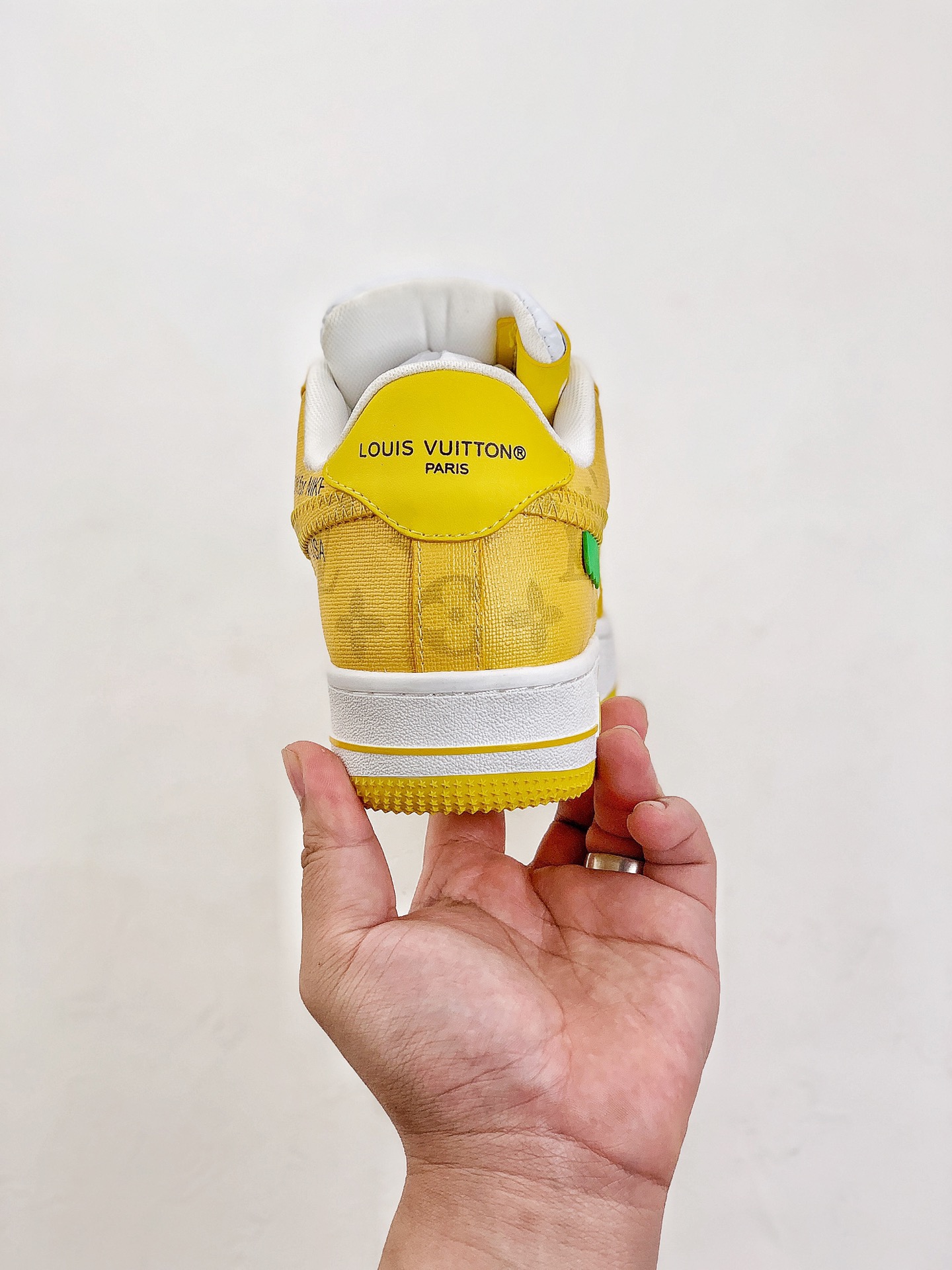 LouisVuittonxNKAirForce重磅联名