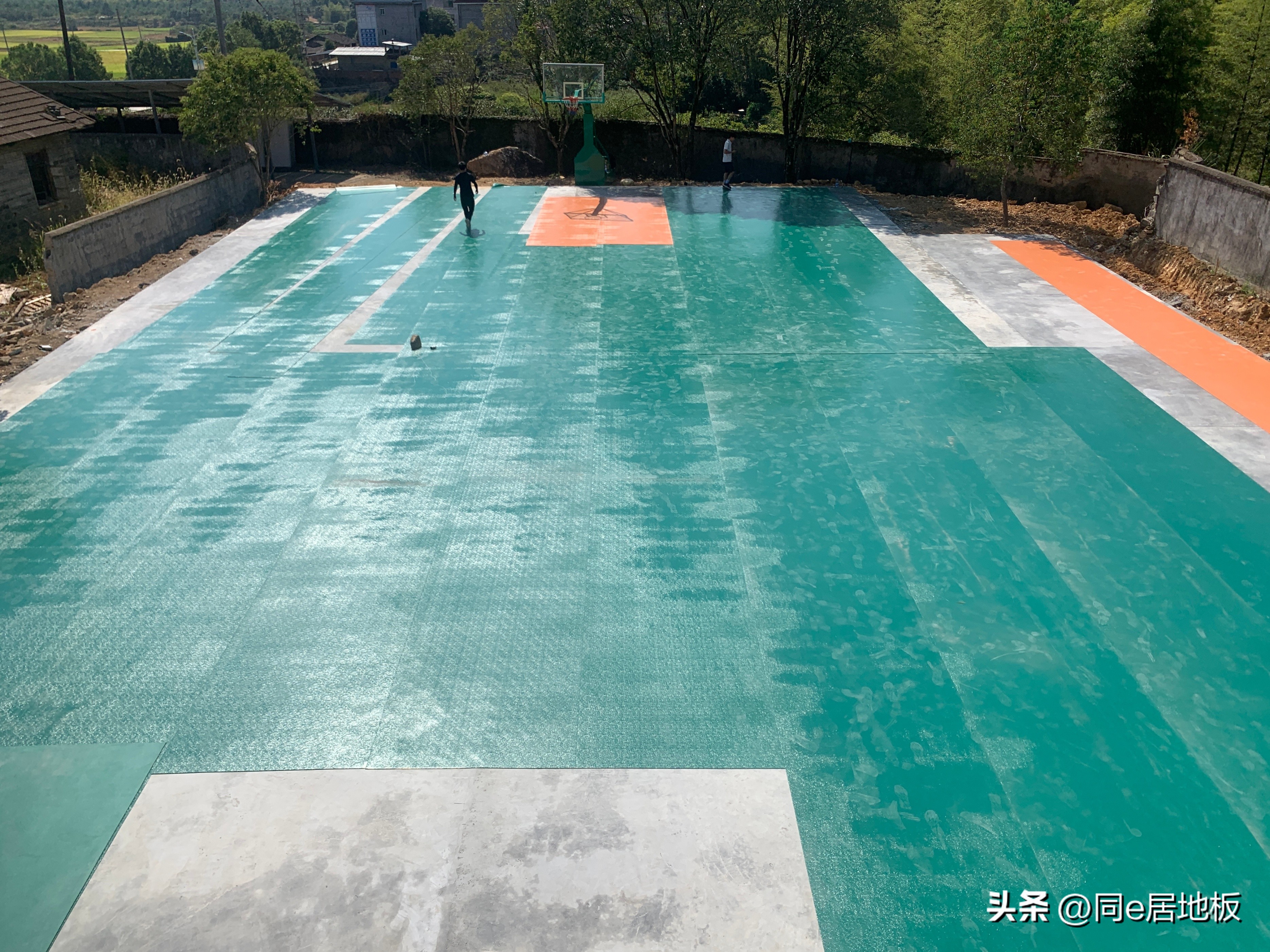 三明塑胶篮球场建设,福建室内篮球场木地板安装