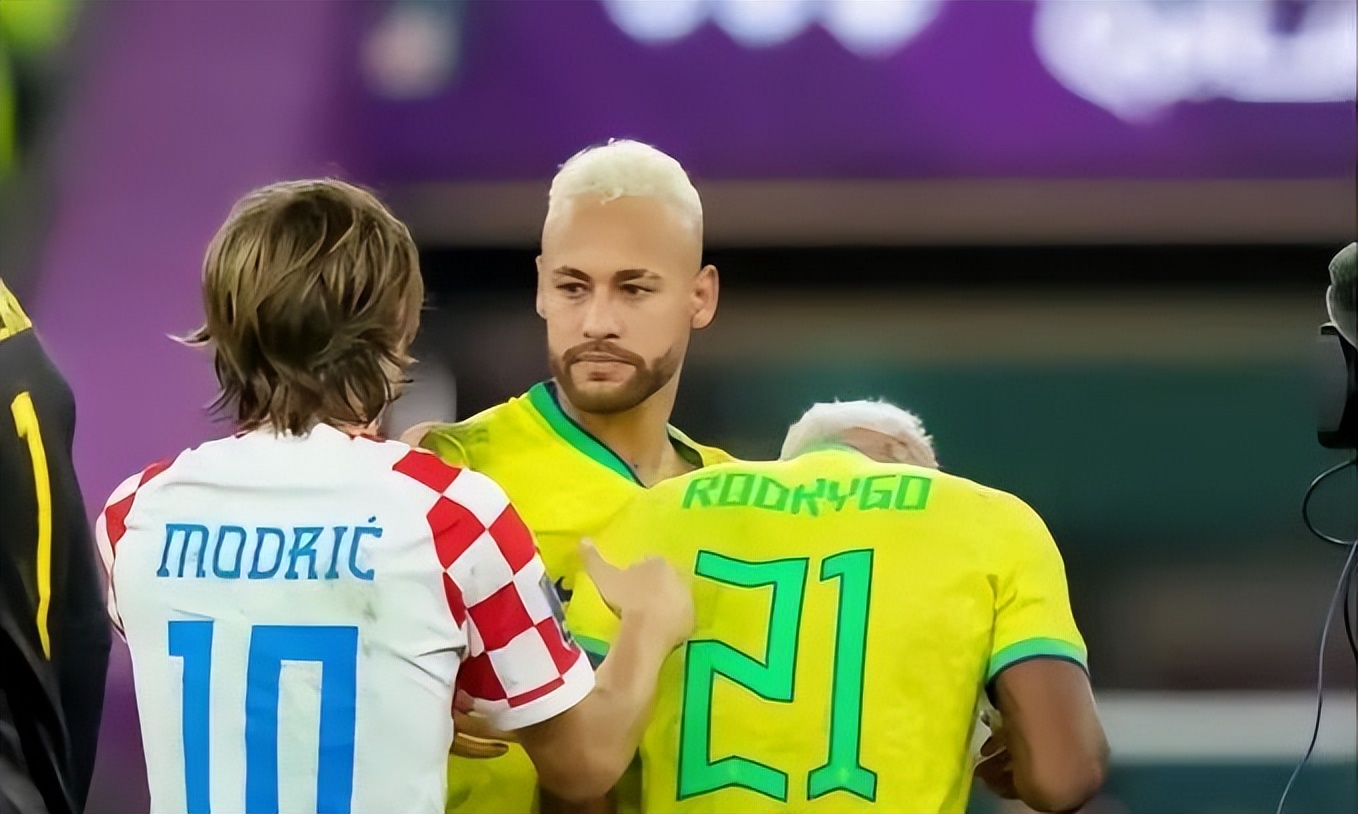 内马尔离场痛哭,巴西队内马尔近况