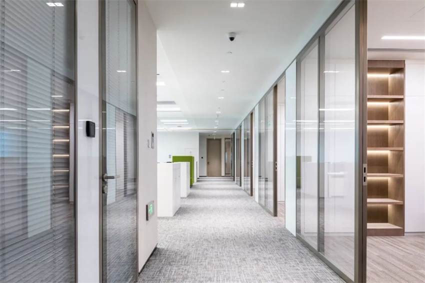 超高办公室背景墙新中式,办公室创意形象墙装修