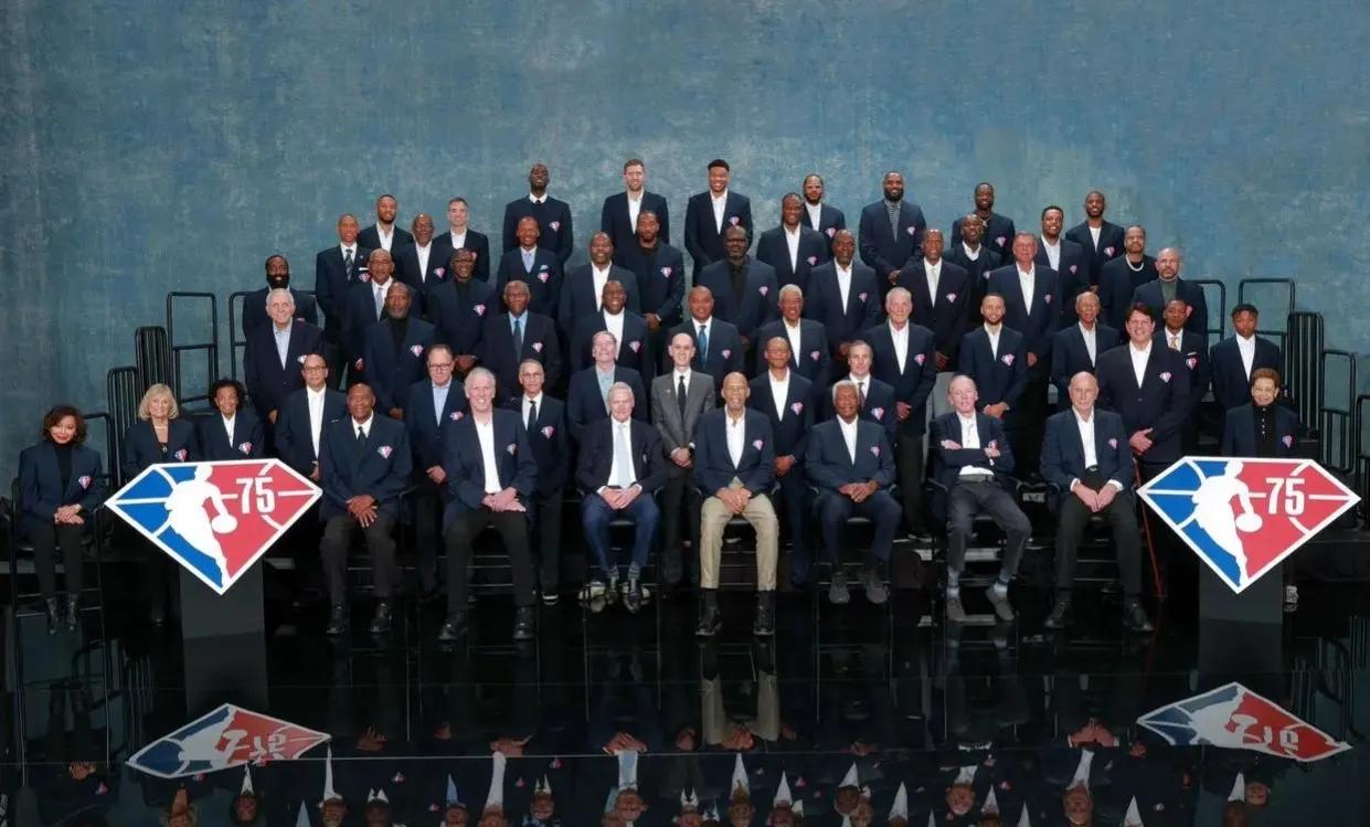 勒布朗詹姆斯年薪收入总共多少,詹姆斯生涯薪资6亿