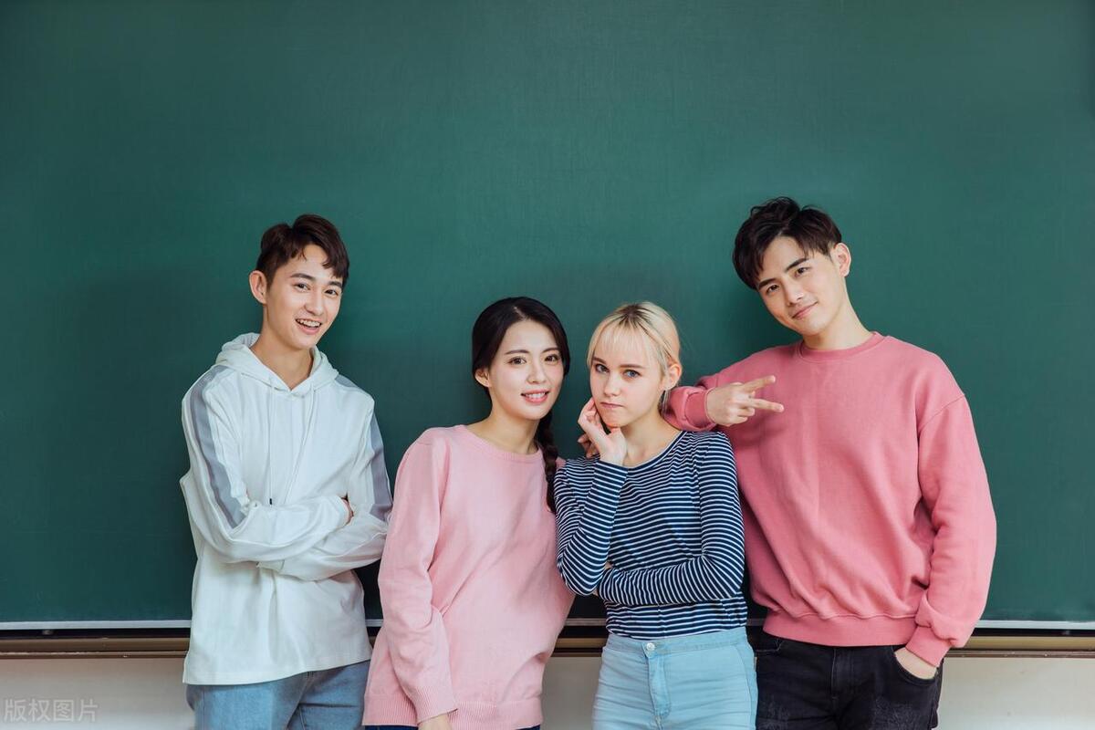 朋友关系最重要的就是坦诚,朋友之间最主要的就是相互坦诚