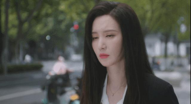 收视破2.1，女主角一出场就牢牢抓住了我眼球，这剧要火了