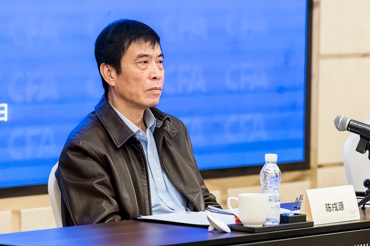 2500字说清李铁事件，国足上演狂飙剧情，陈戌源被抓故事还未结束