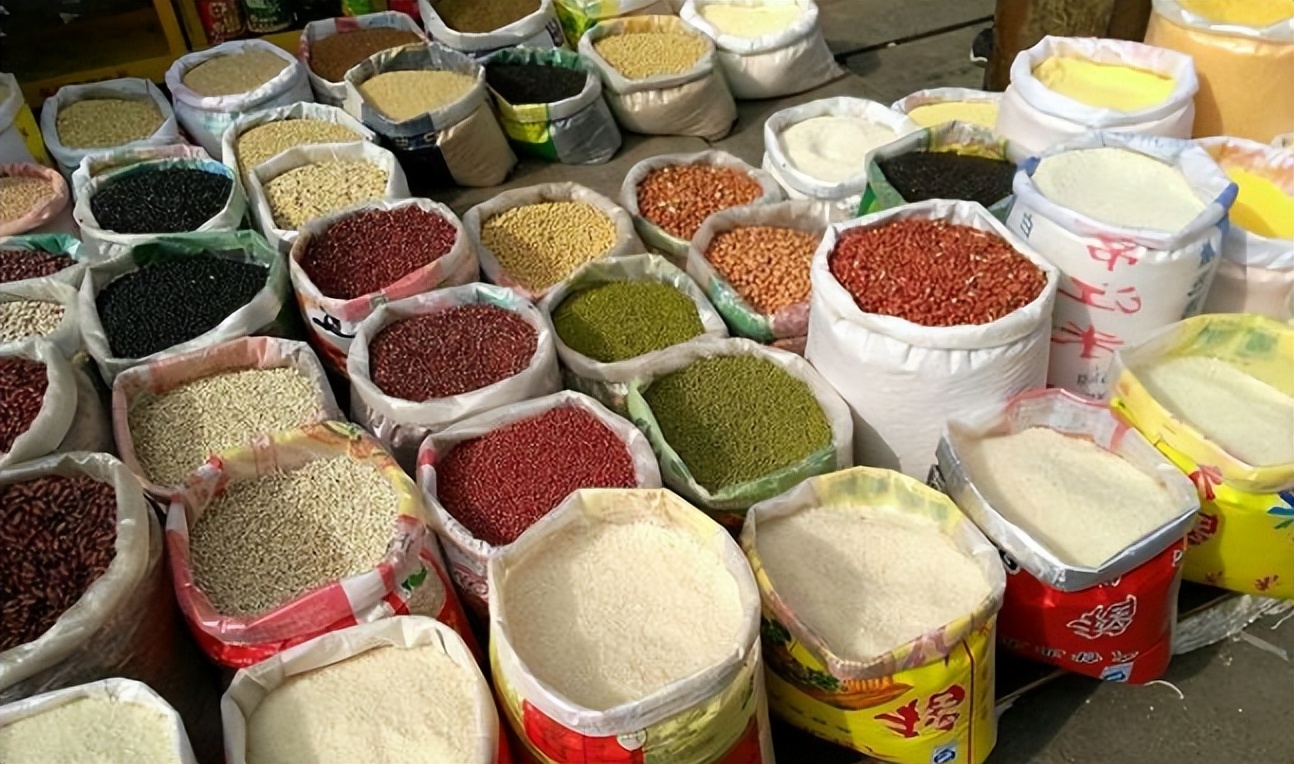 买冰柜需要了解些什么,很多人买冰柜