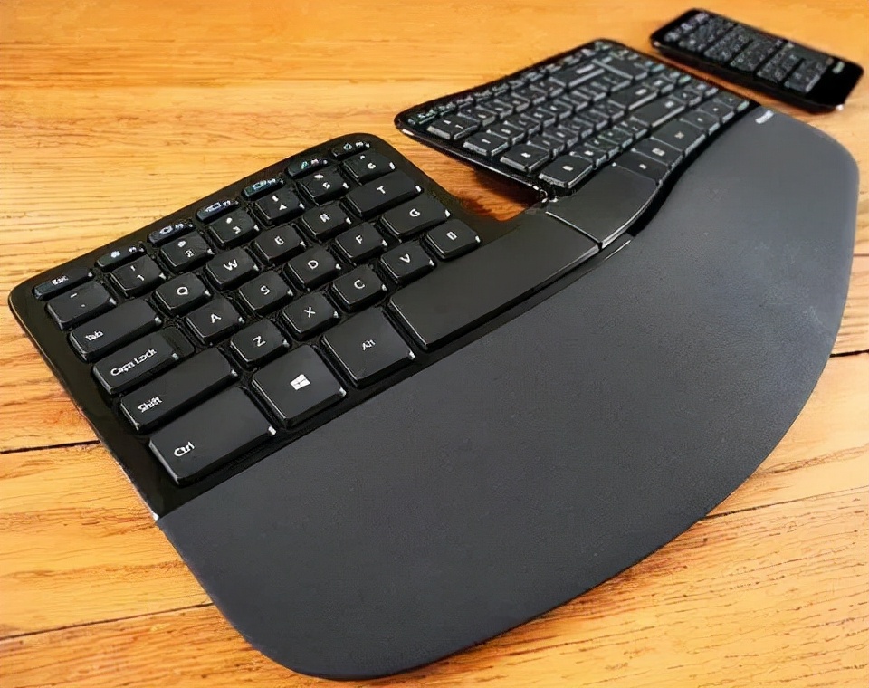 盘点那些反人类发明,最奇葩的电子产品