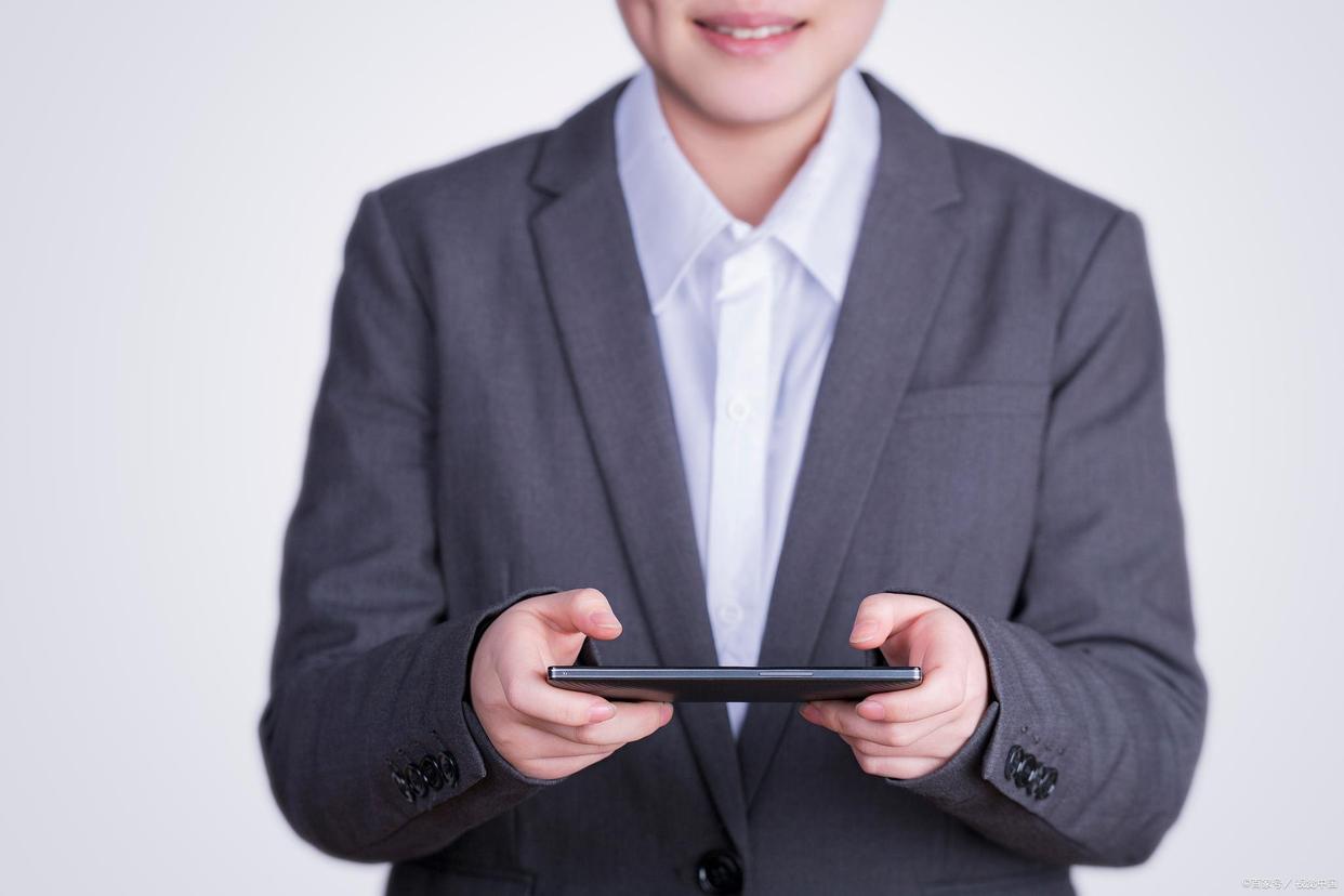 浏览“成人网站”或被查？手机出现这3个征兆，网友们该注意了！