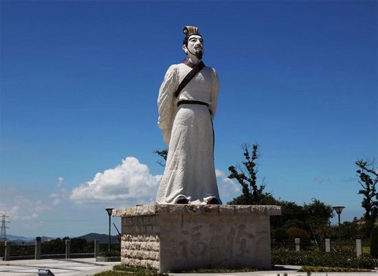 秦始皇登基称帝时，世界上其他一些国家，都处于什么发展水平？